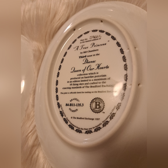 The Bradford Exchange Princess Diana Plates! - Picture 9 of 10